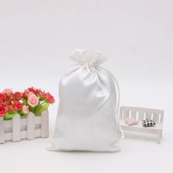 Silk Pouch Bag Custom Logo